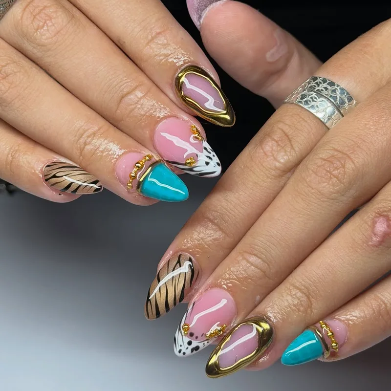 MRB Nail Spa at work